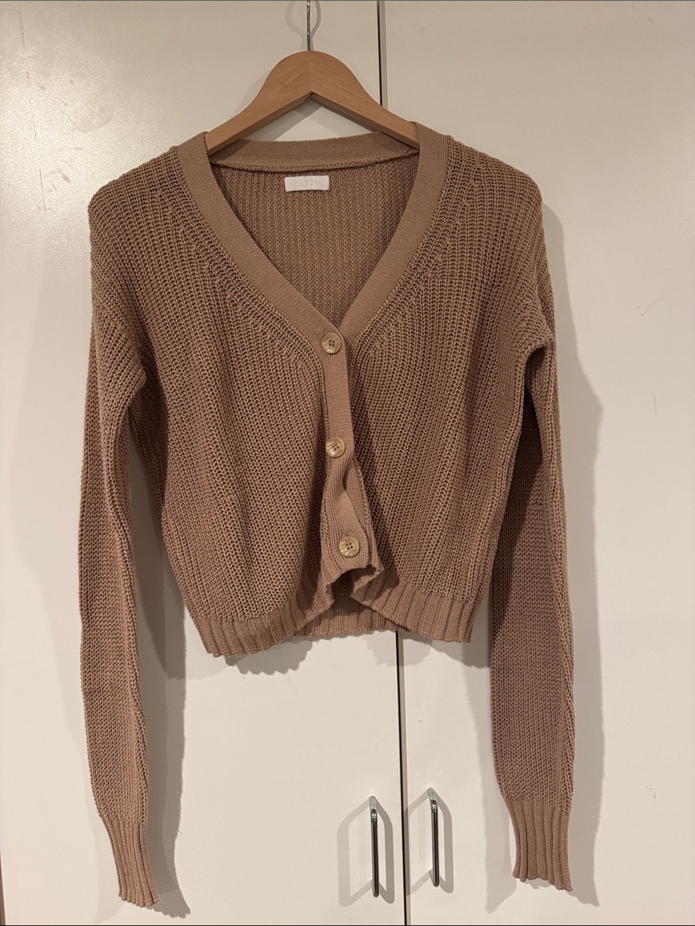 Cropped Knit Button Cardigan in Beige cashmere